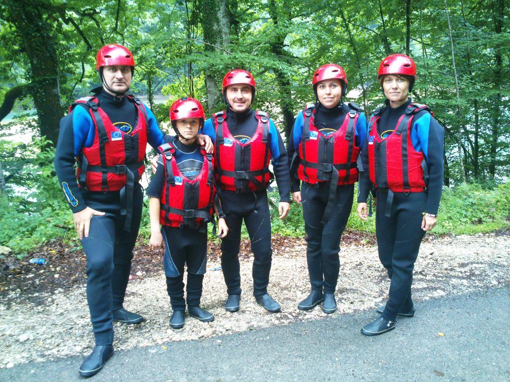 Rafting Camp Tara Center Tri Vodenice Bastasi Экстерьер фото